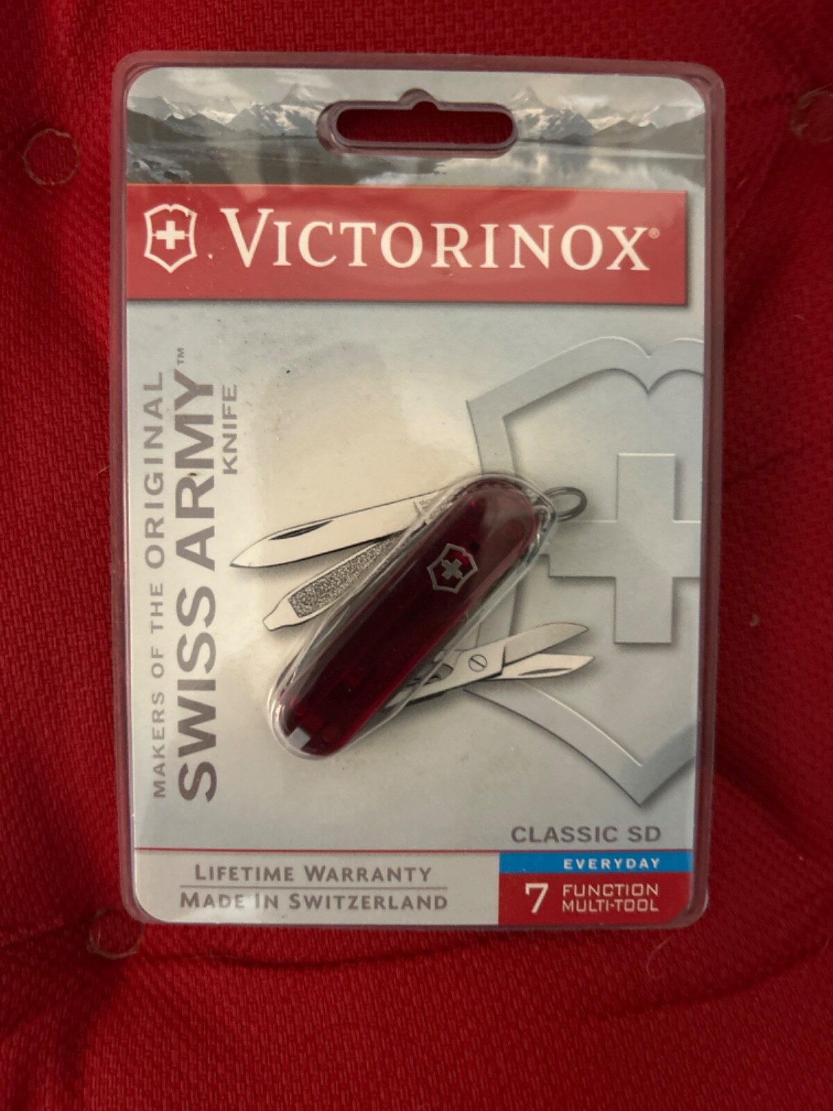 VICTORINOX SWISS ARMY KNIFE CLASSIC SD