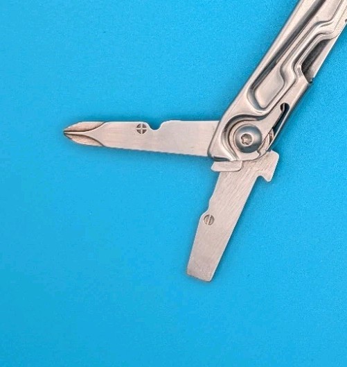 Leatherman Bolster 13 Tool Stainless Steel Multi-Tool!