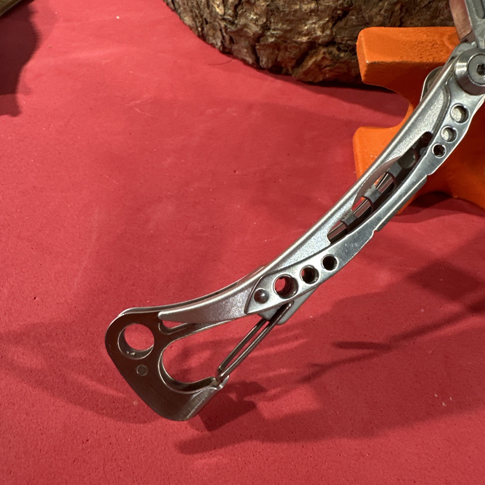 Leatherman Skeletool Silver Multi-Tool Pliers Knife Knife Screw Driver NICE CO