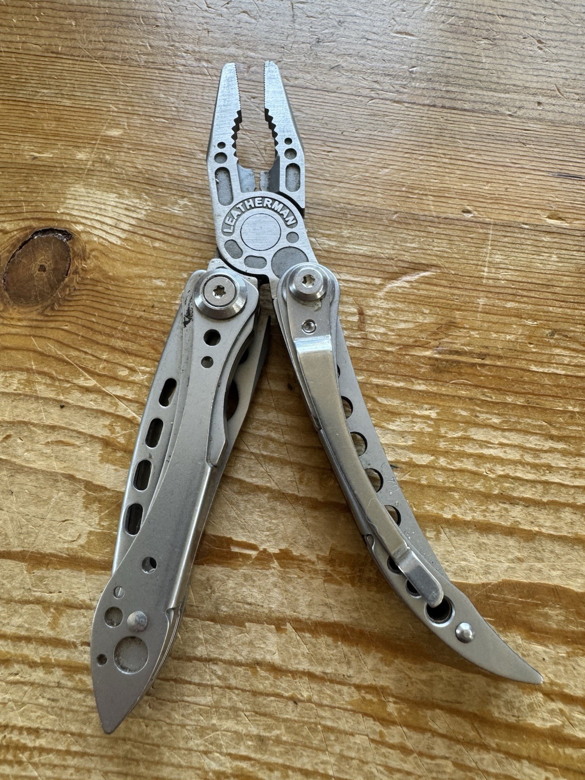 Leatherman Freestyle Multi-Tool Knife Plier Retired