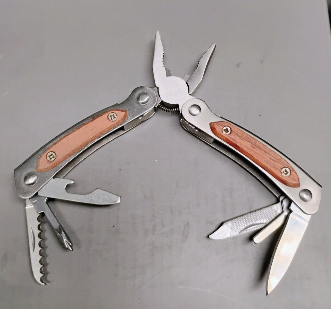 Winchester Multi Tool Keychain Pen Pocket Knife Bottle Opener Gentlemens