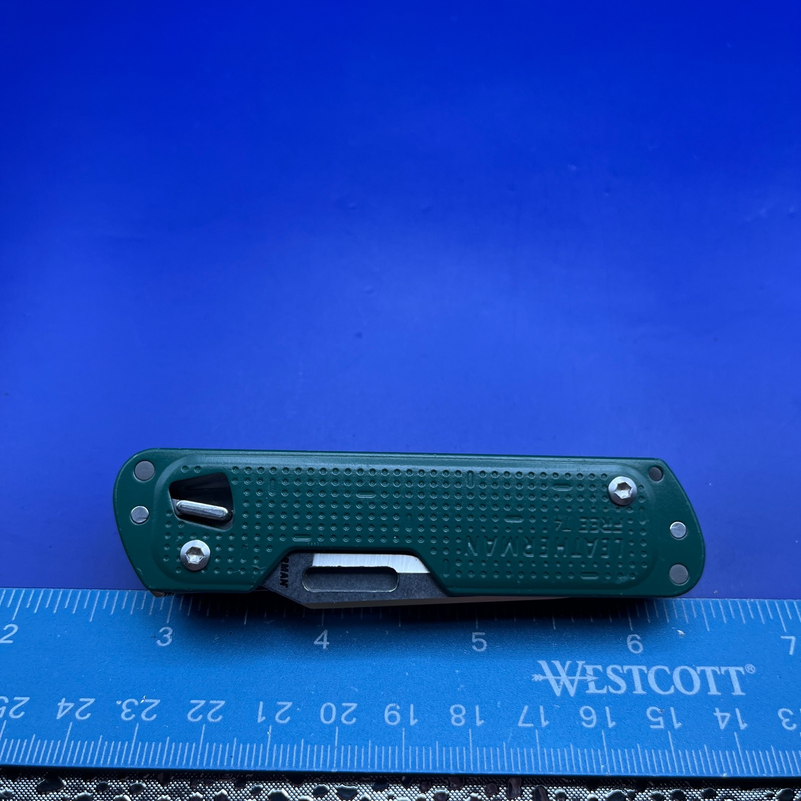 Leatherman Free T4 Green Multitool