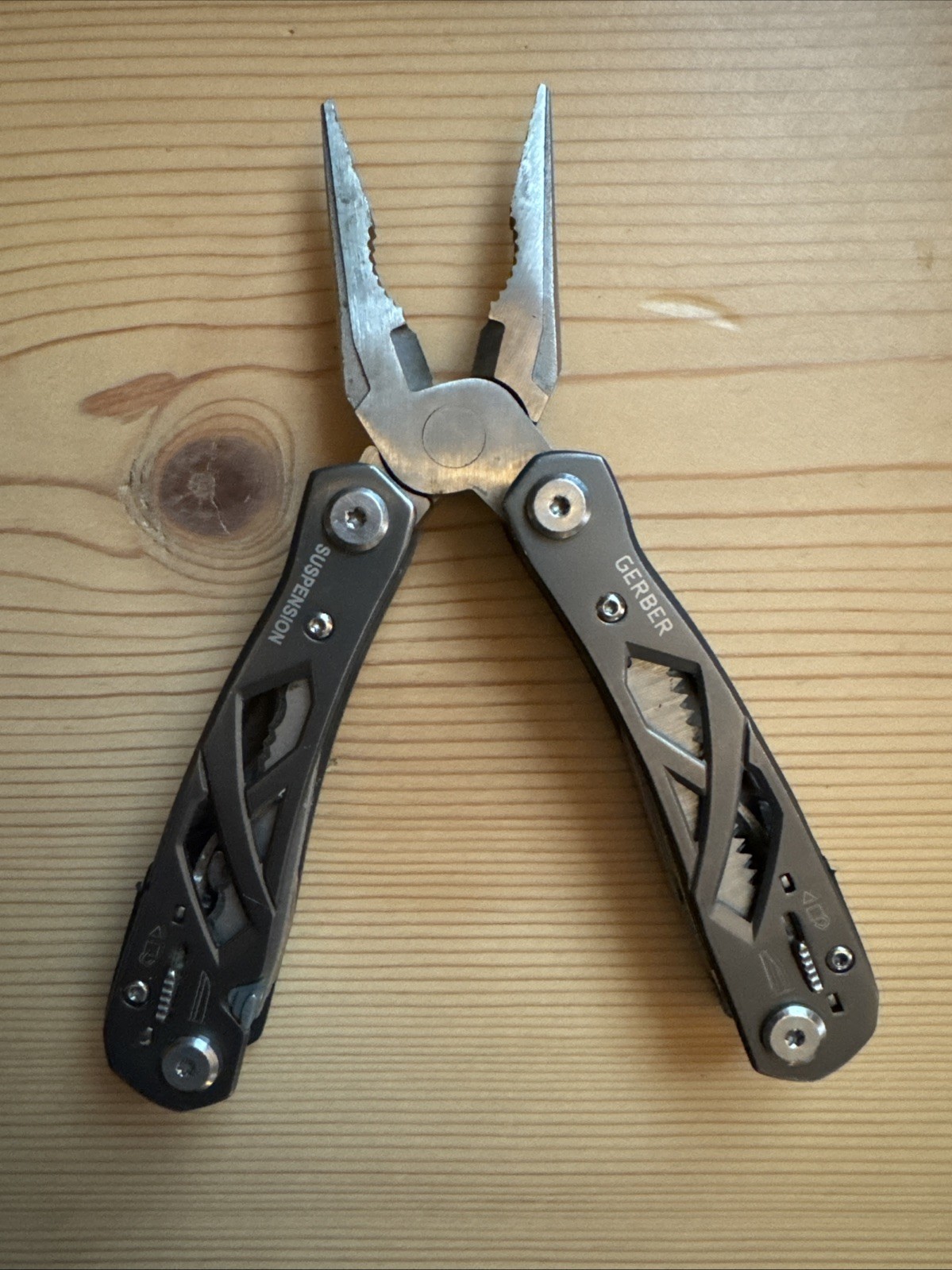 Gerber Suspension Multi Tool Pliers Folding Pocket Knife Camping EDC Tool Gray
