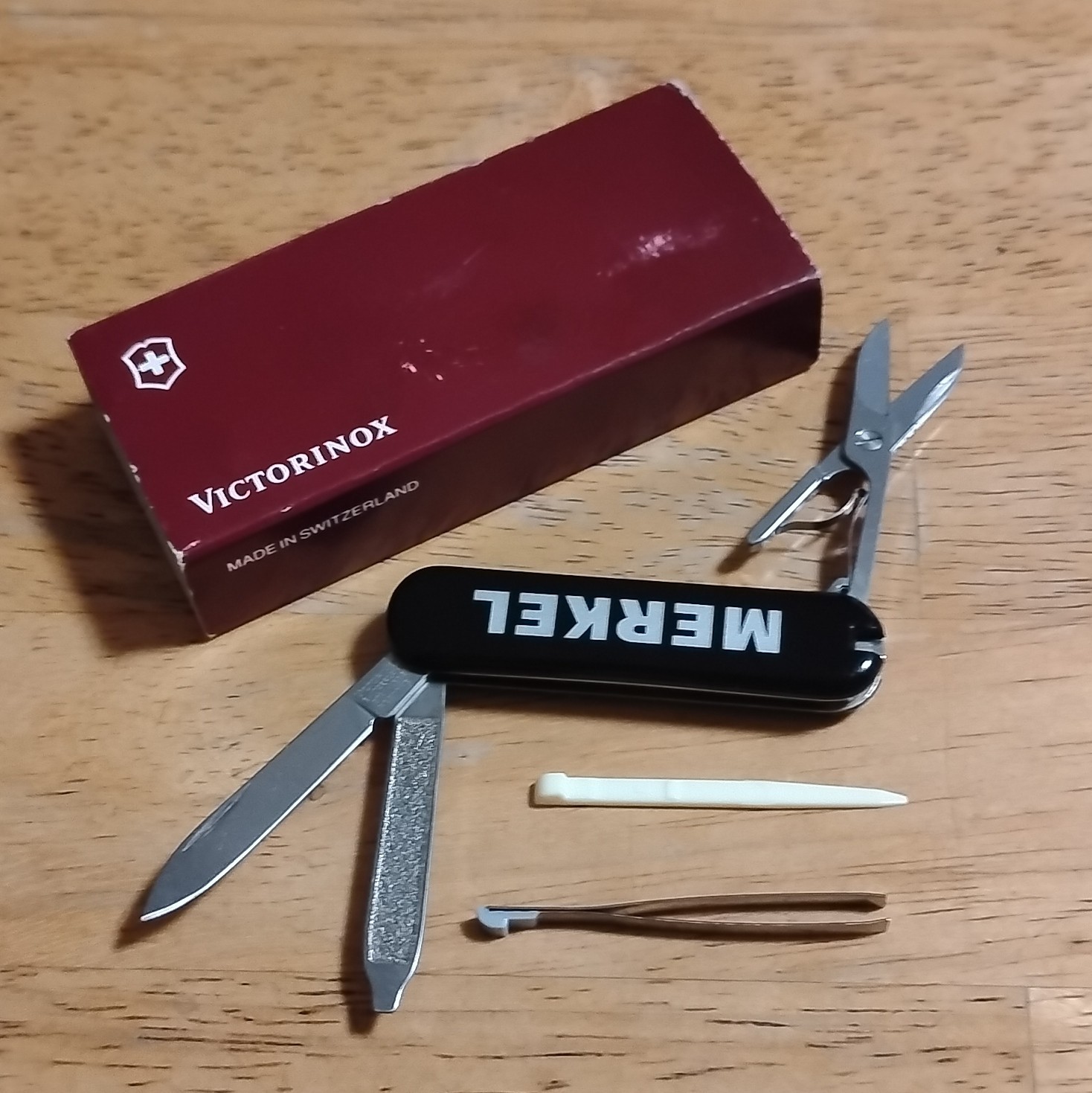 Victorinox MERKEL Swiss Army Multi-Tool Pocket Knife w/ Scissors Toothpick