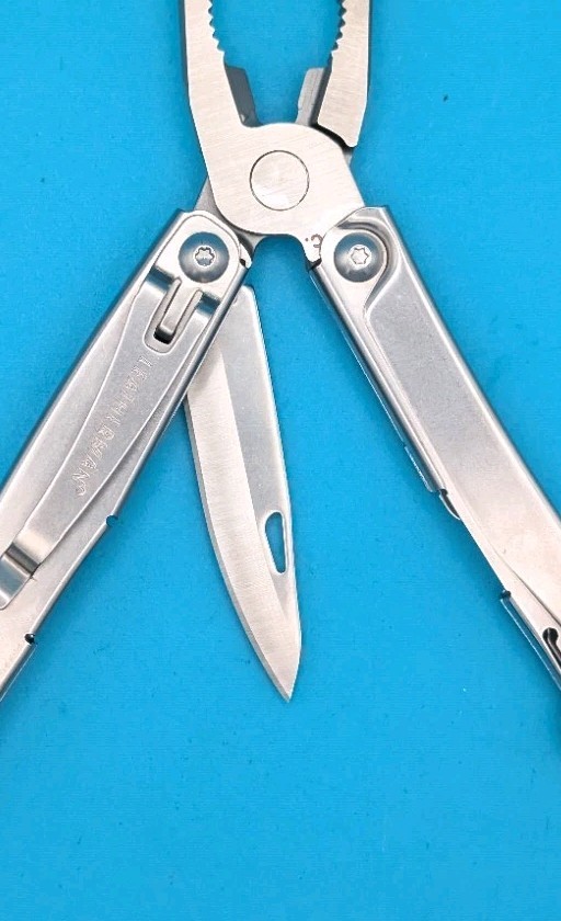 Leatherman Rev 3.8″ Multi-Tool, Stainless!