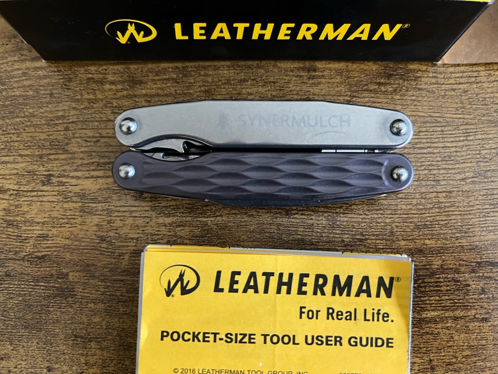 Leatherman Juice C2 Silver Multi Tool. NEW IN BOX! Discontinued Model.