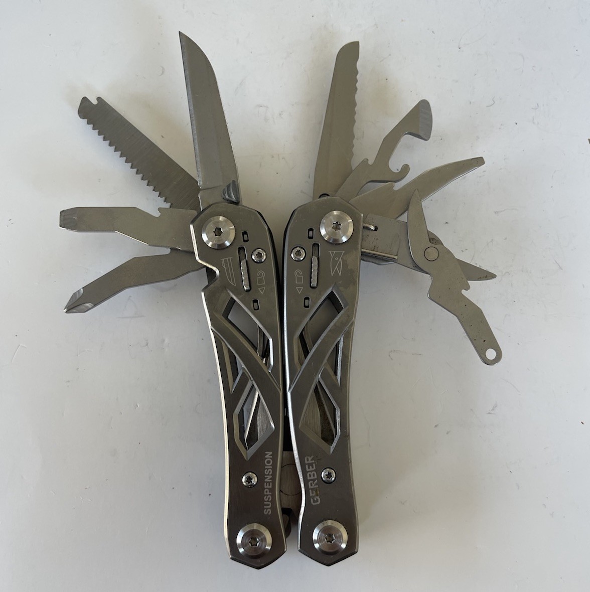 Lot 2 Gerber Suspension Multi-Tool With Sheath, Gray, Serrated Edge, Fast Ship!!