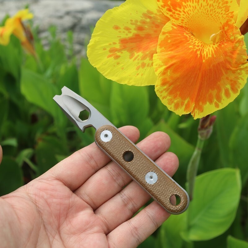 EDC Titanium Pry Bar Crowbar Bottle Opener Portable Pocket Outdoor Multi Tools