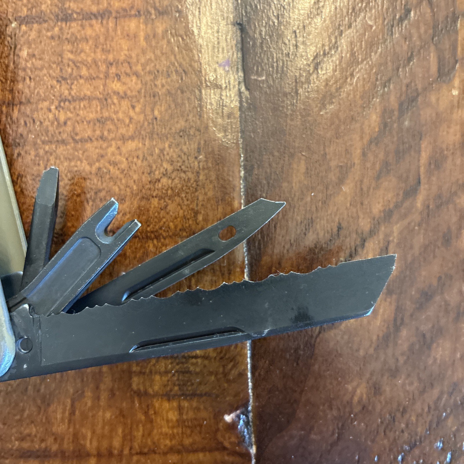 Leatherman Super Tool 300 Multitool Desert Tan / Oxide – Very Good