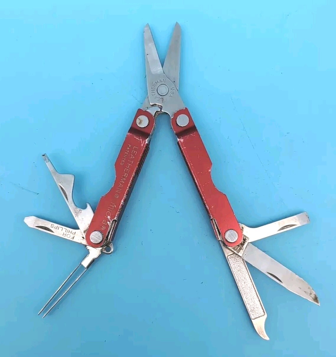 Leatherman MICRA Multi-Tool RED Scissors Knives Tweezers MORE Q69