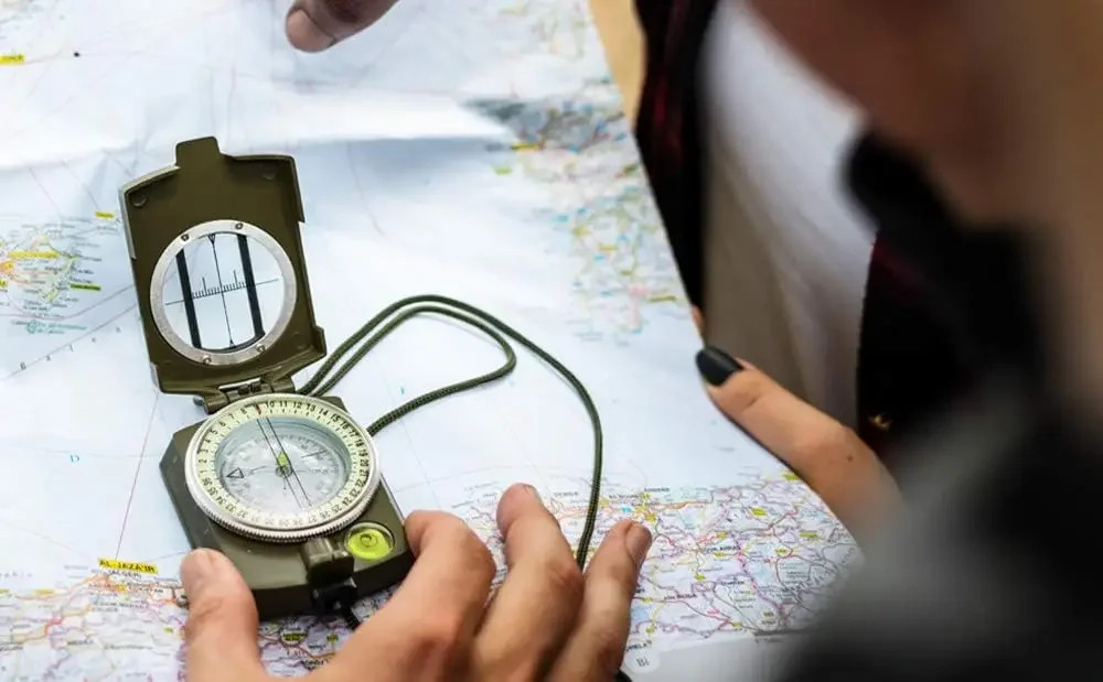 New Compass For Camping,Portable Waterproof Impact Resistant Compass for Hiking