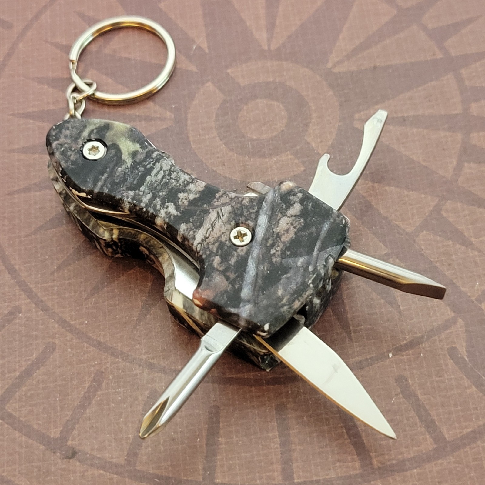 Woodland Multi Tool Knife Tape Measure Screw Drivers Bottle Opener Keychain