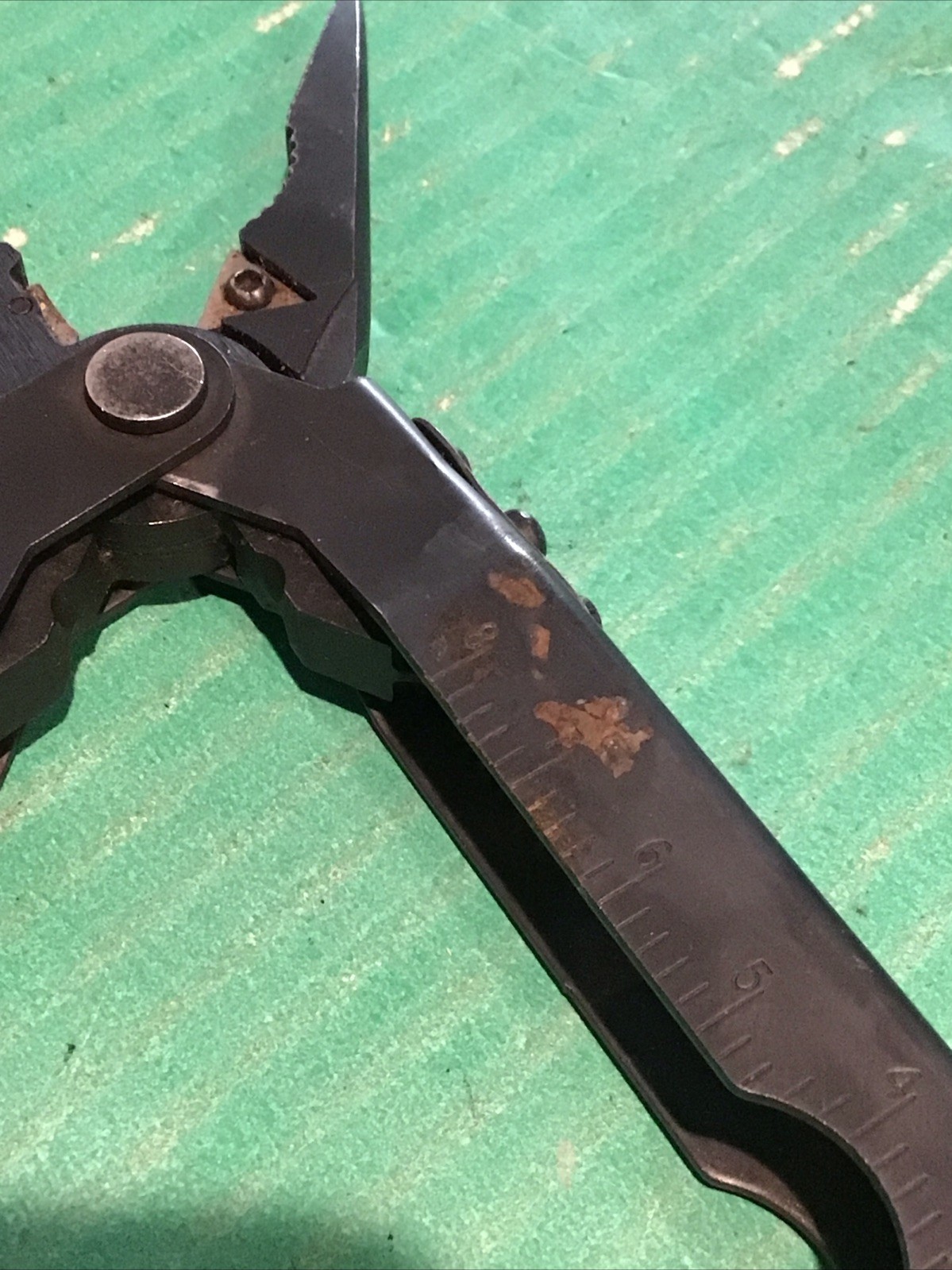 Gerber MP600 Multi-Tool Multi-Plier Needlenose Carbide Cutters Black Oxide