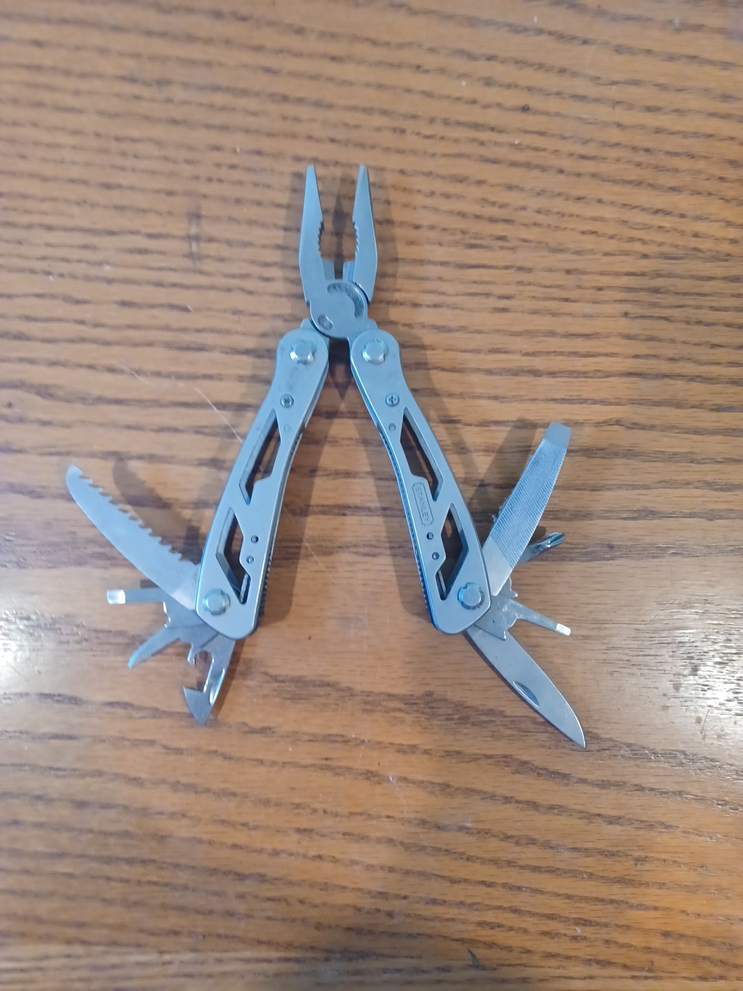 STANLEY Multitool 8-in-1 Grey Stainless Steel Knife Pliers