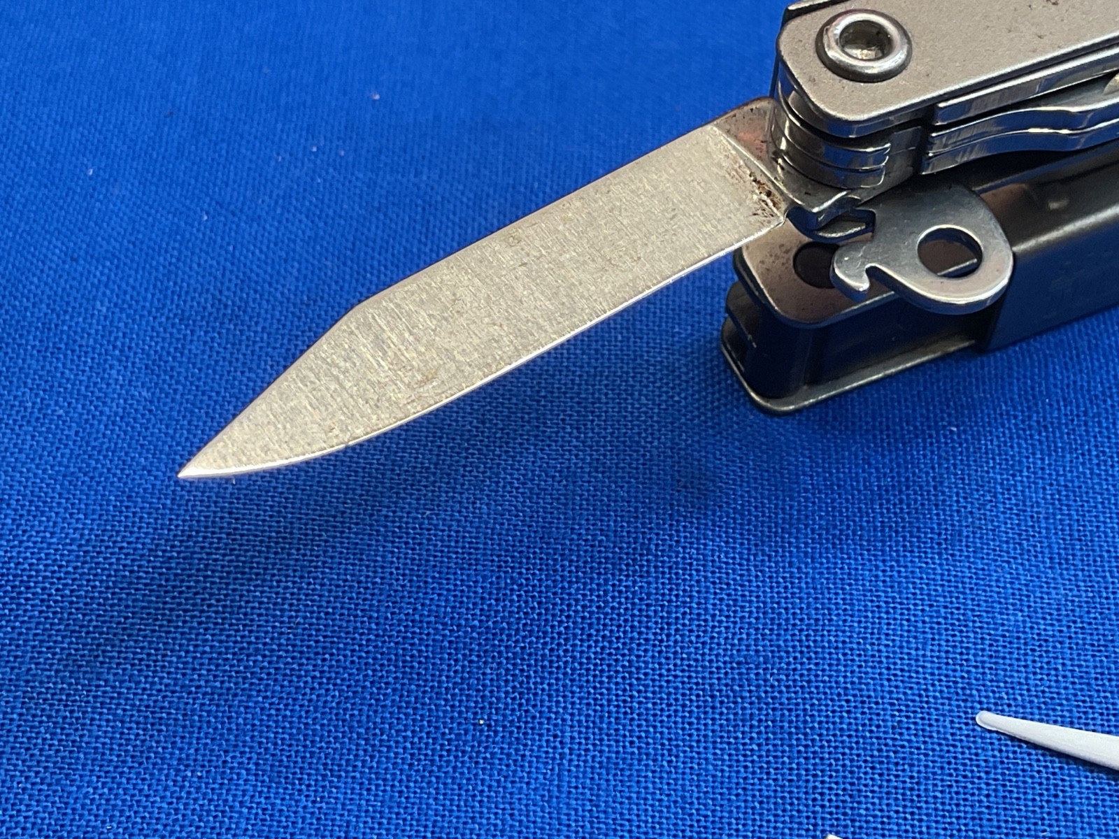 Schrade Chip ST2 Mini Multi-Tool Knife Scissors