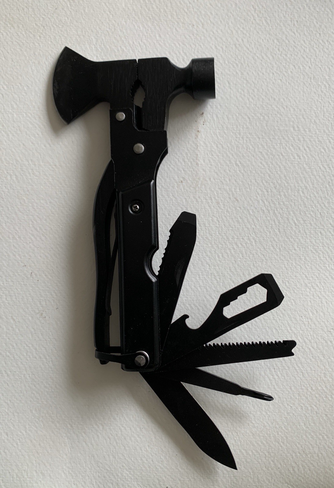 Multi Tool Hatchet Hammer Axe with Knife & Screwdrivers + Case