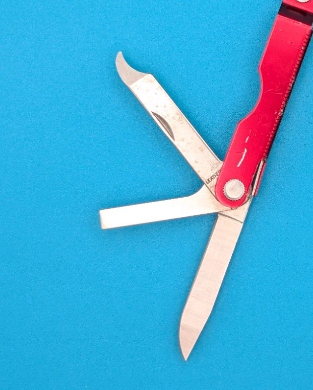 Leatherman Micra Multi-Tool, Knife, Scissors, Key Ring, Red!