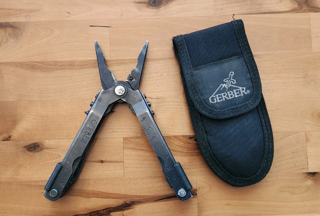 Gerber MP600 Multi-Tool Multi-Plier Black Oxide w/ Sheath – Great C72