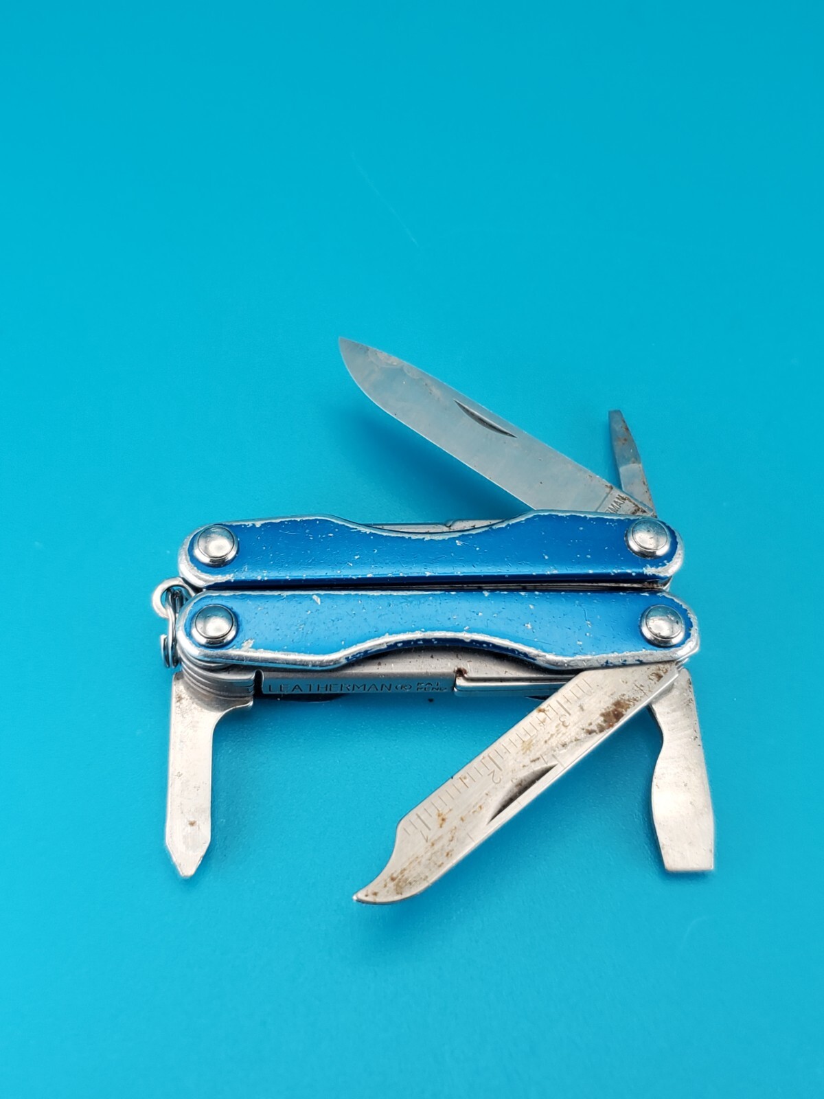 Leatherman Squirt S4 Multi-Tool, Key Ring, Retired, BLUE!