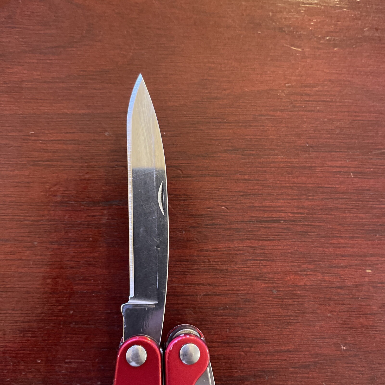 Red Gen 1 Leatherman Juice C2 Multitool. Discontinued/Retired/NLA