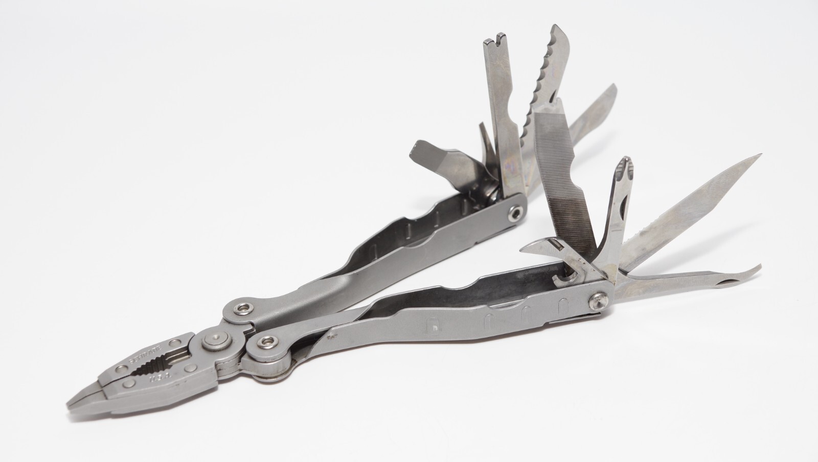 Schrade Tough ST1 Multi-Tool w/ Leather Holster, 21 Function, Made in USA