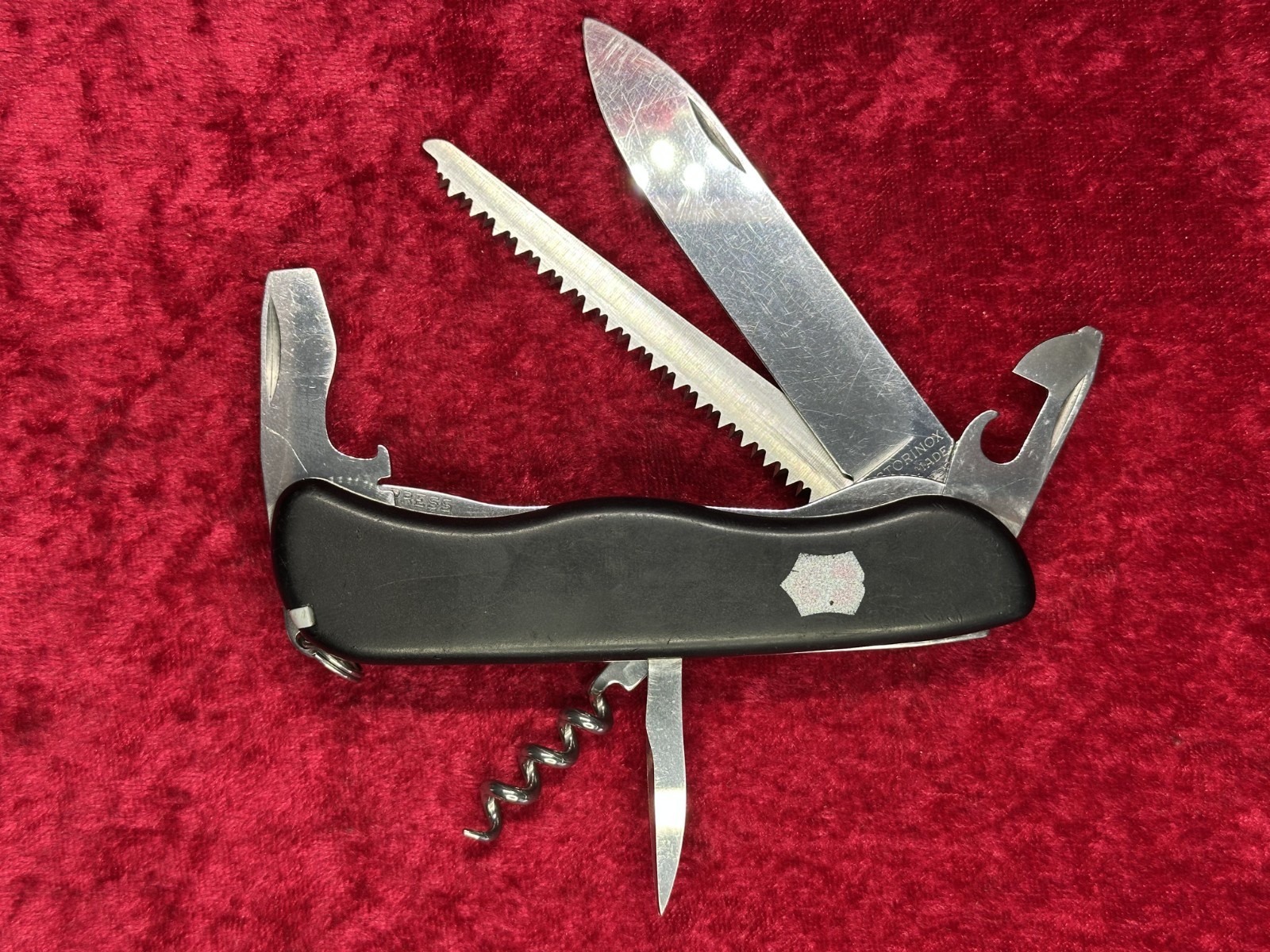 Victorinox Forester Black Large Swiss Army Knife 111mm 9 Tool 3 Layer (696)