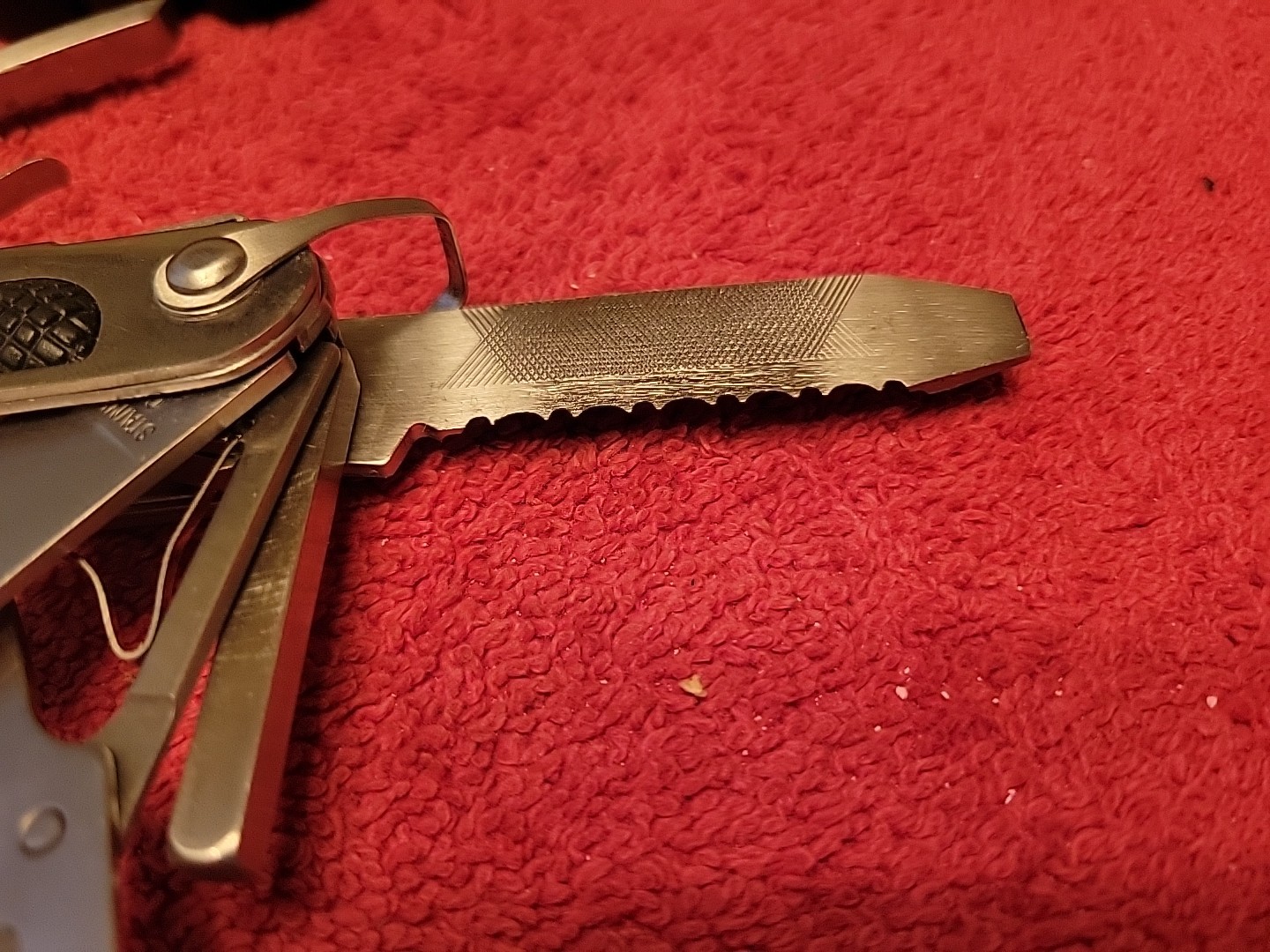 MULTI TOOL KNIFE PLIERS