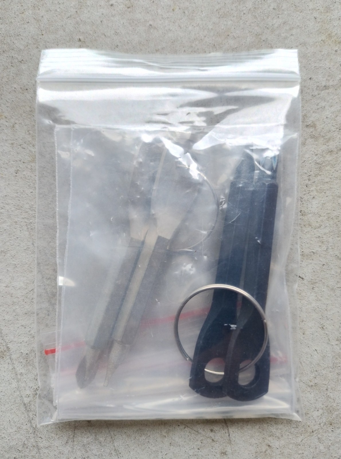KEY SHAPED POCKET FLATHEAD & PHILLIPS SCREWDRIVER GADGETS MULTI TOOL 2 SETS LOT