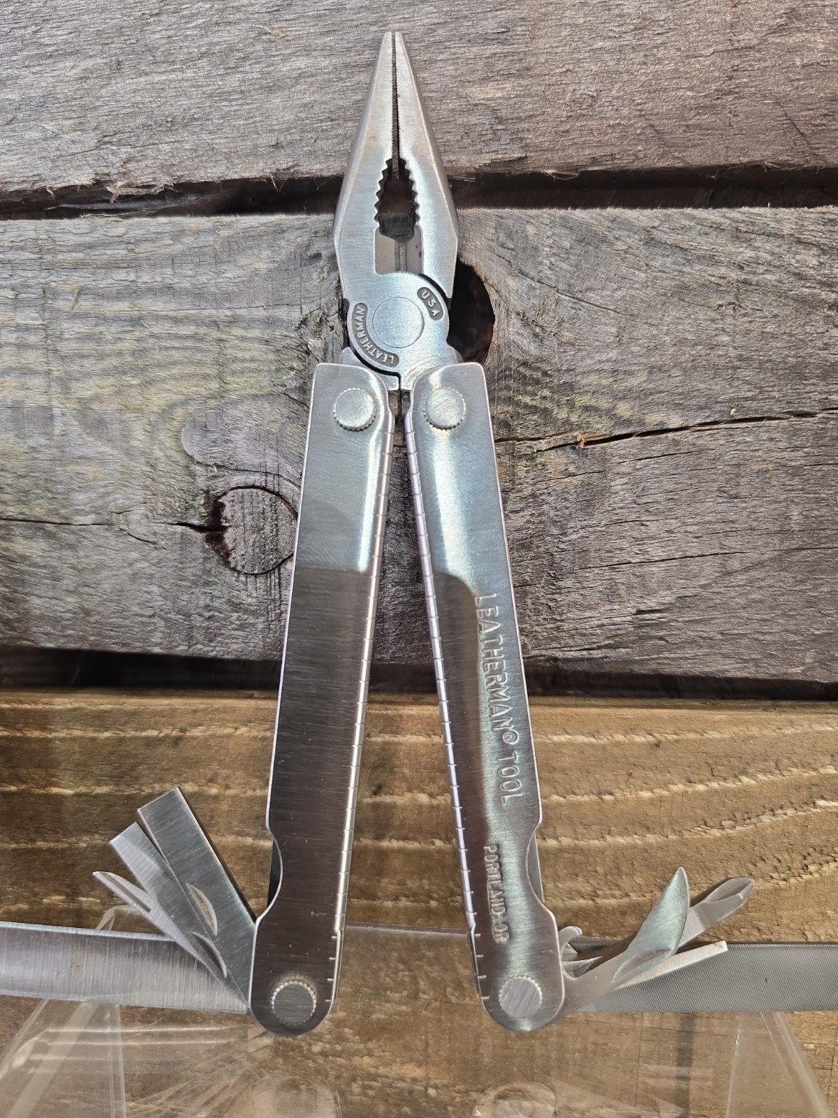 ORIGINAL LEATHERMAN TOOL WITH SHEATH. PAT#1325473. PORTLAND OREGON.