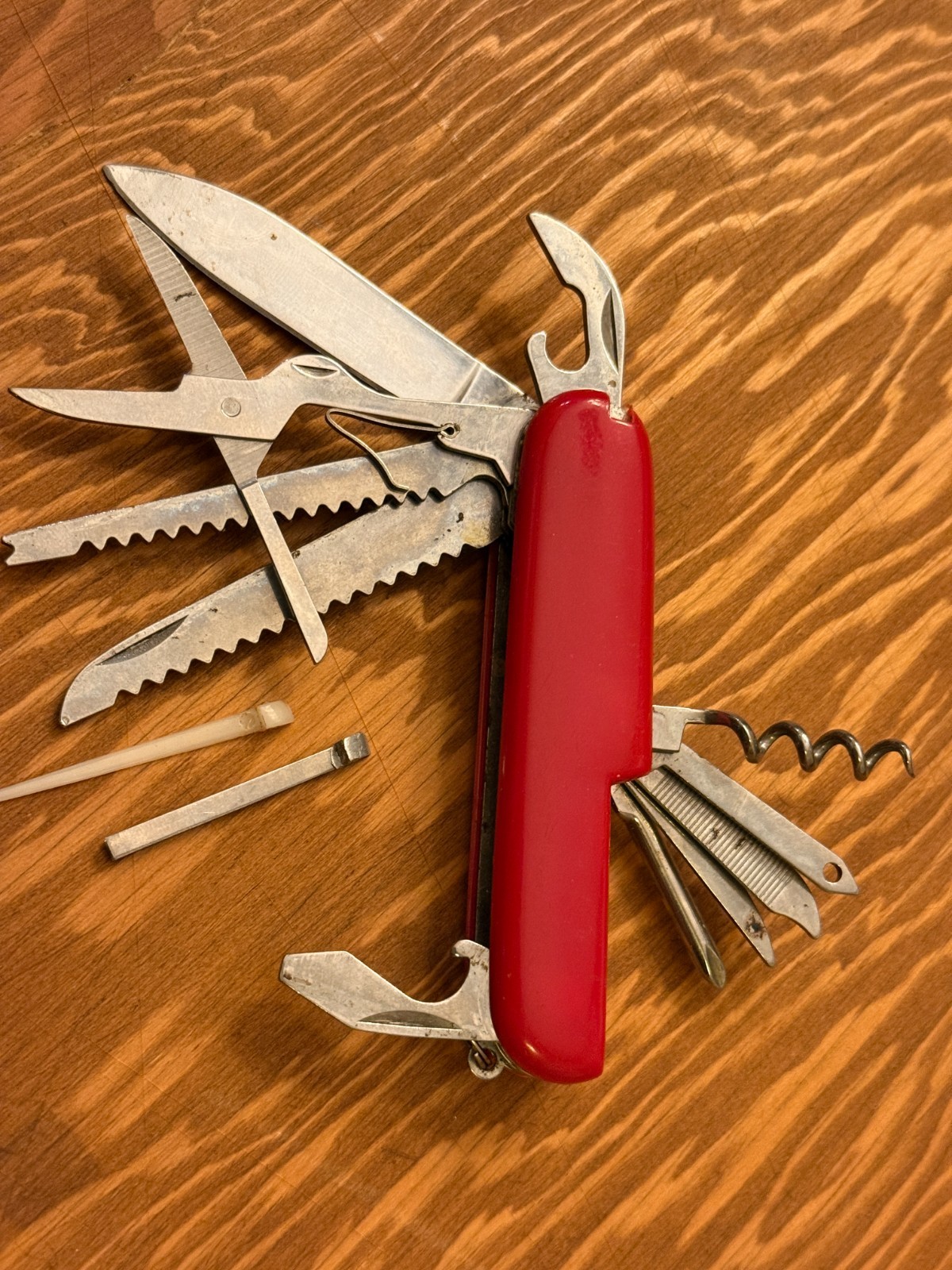 Royal Crest 16 Function Pocket Knife Multi Tool Red