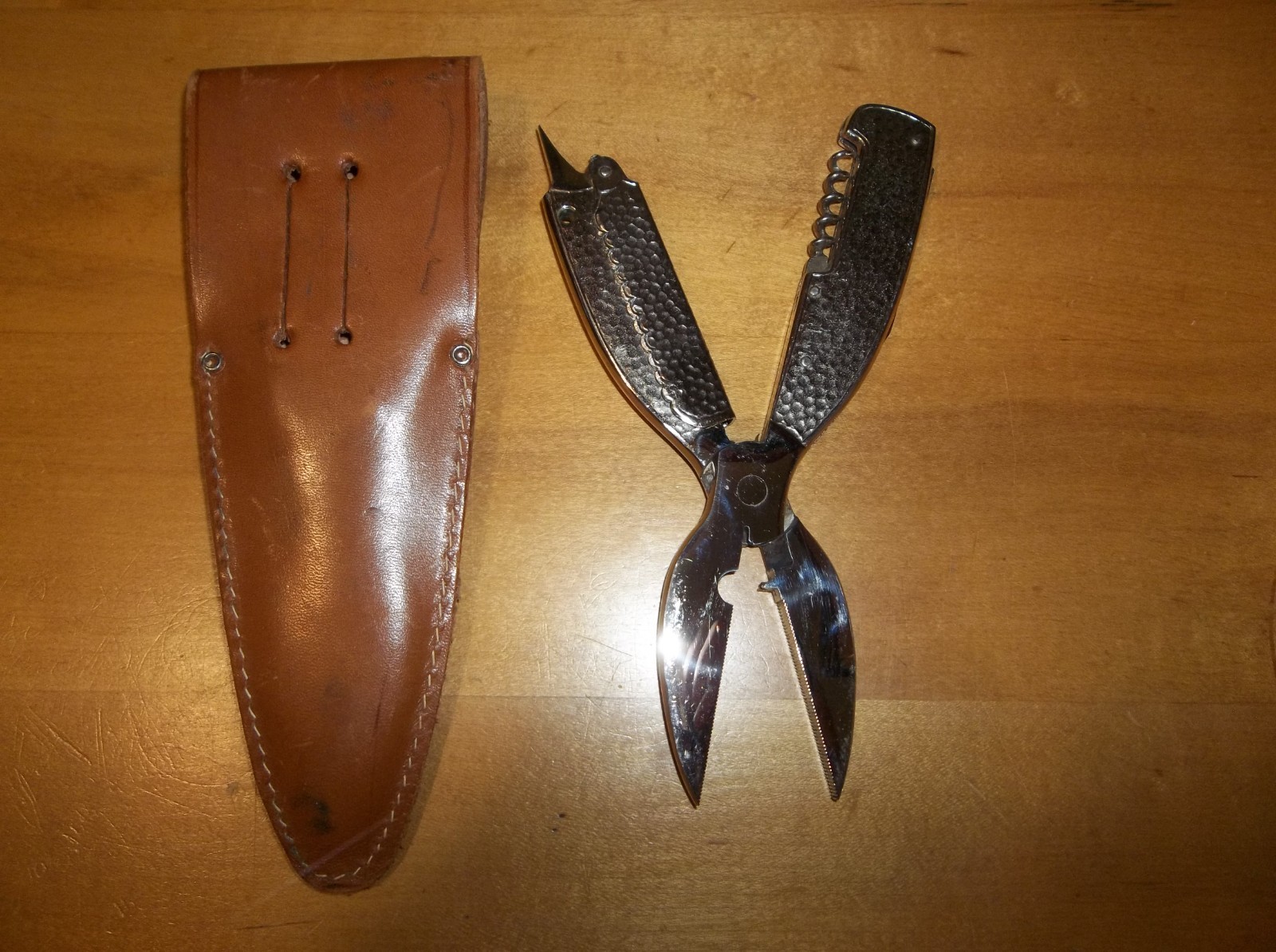 Fyrco Sportsman’s Pal Multi Tool With Sheath Made In Germany