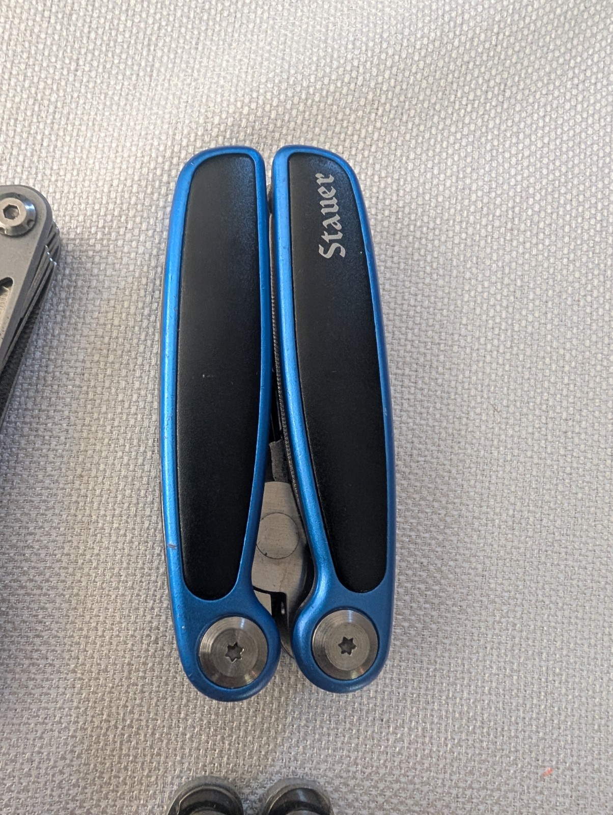 Multi-Tool Lot