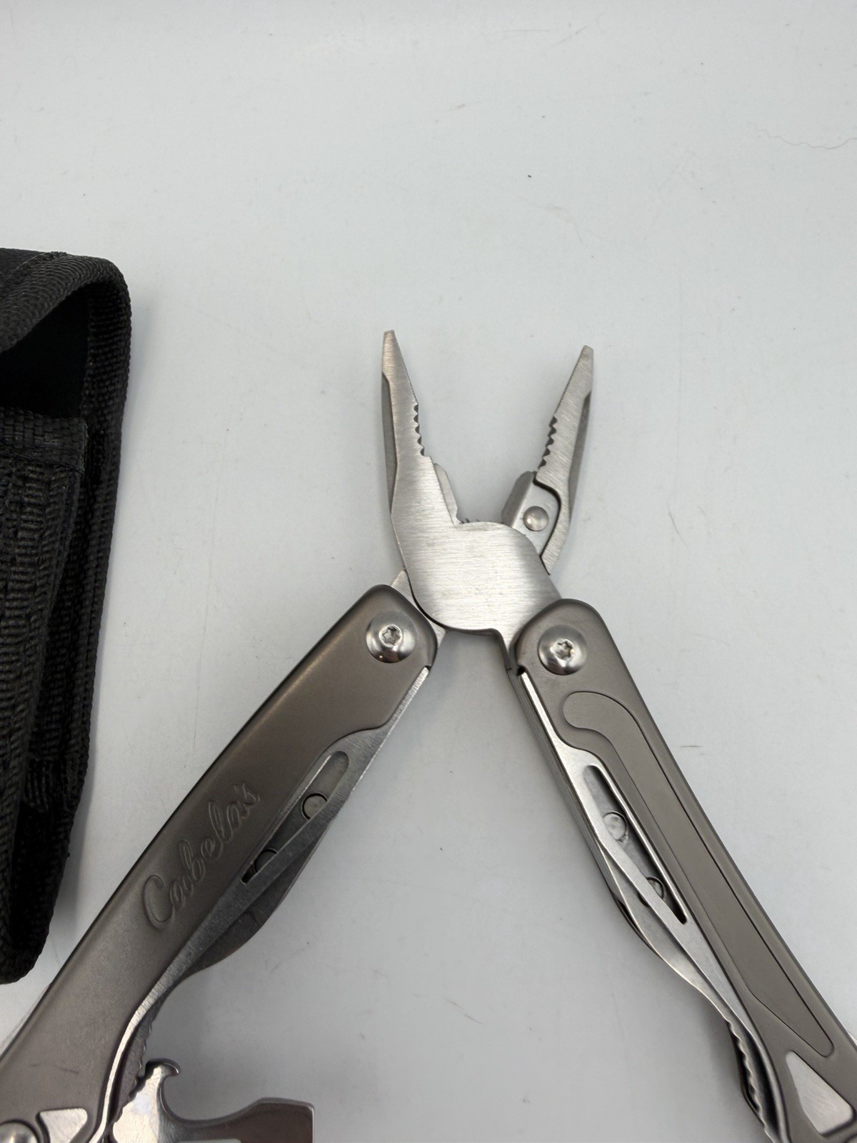 Cabelas Multi Tool Leathernan Excellent Condition Free Shipping