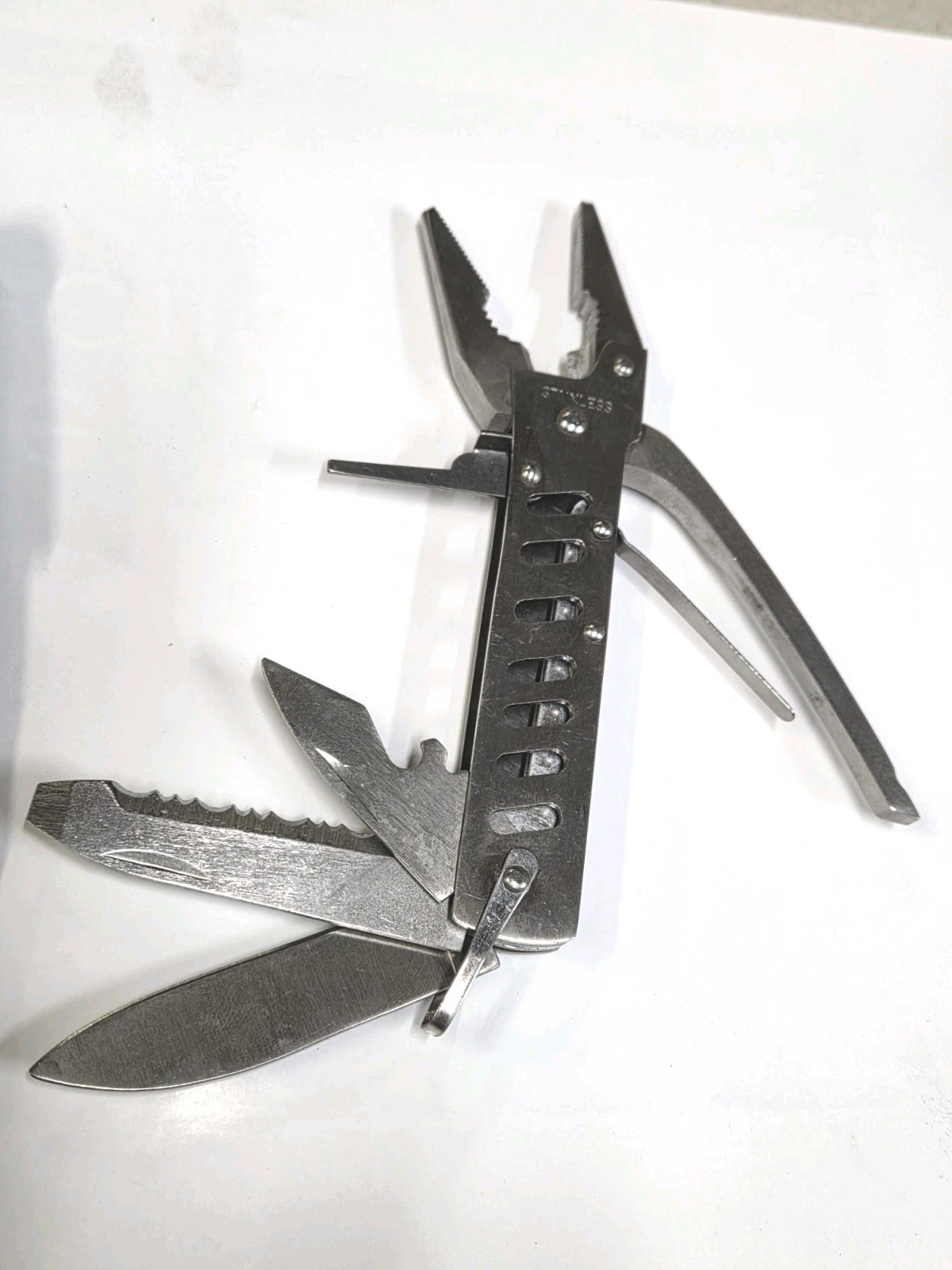 Heavy Duty Stainless Steel Multi-Tool Wire Pliers Knife Saw Screw Drivers Pouch
