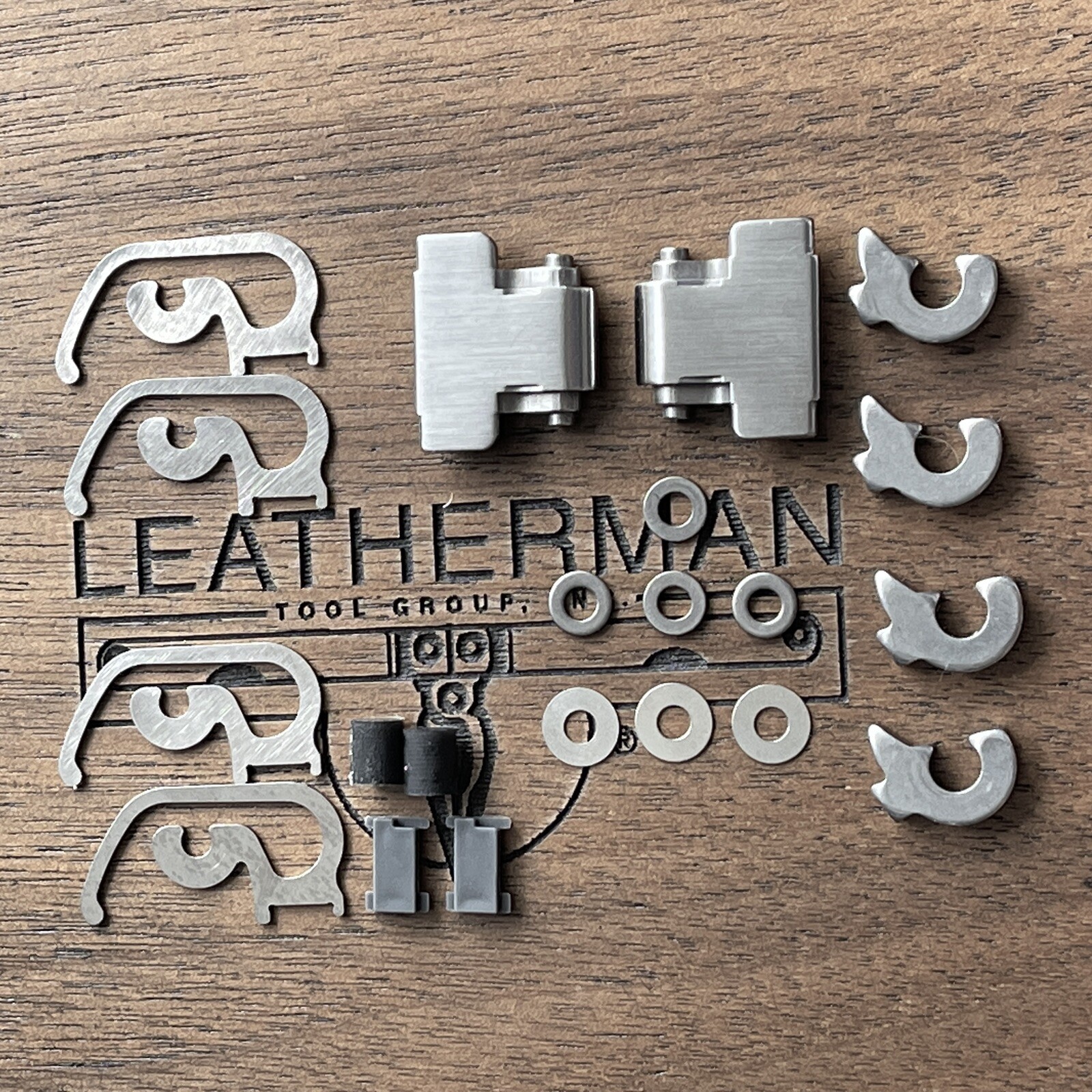 Leatherman Parts for Replacement: Leatherman FREE P4 washers bushings