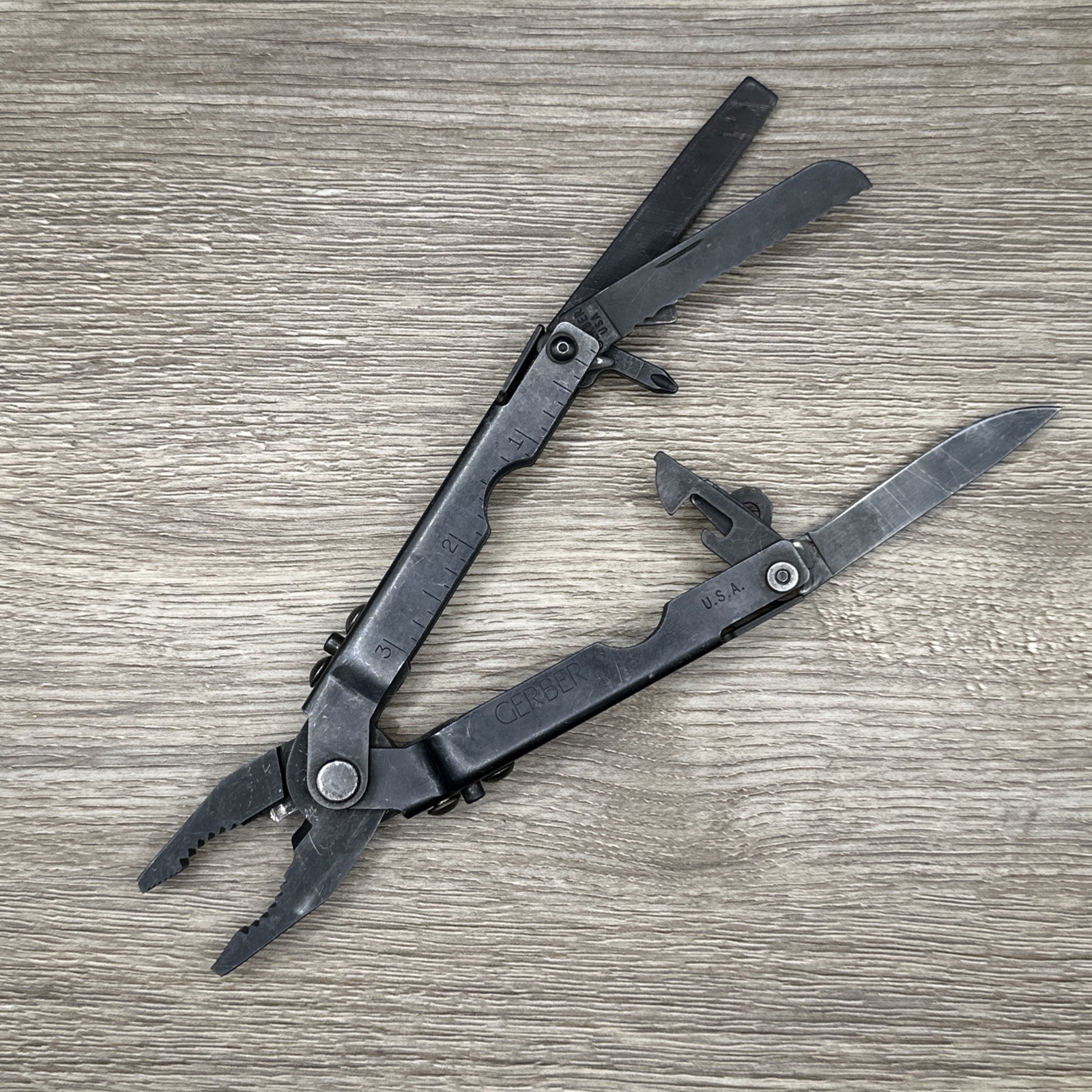 Gerber Diesel Multi-Plier Multi-Tool – Black Blunt Nose Pliers Tool