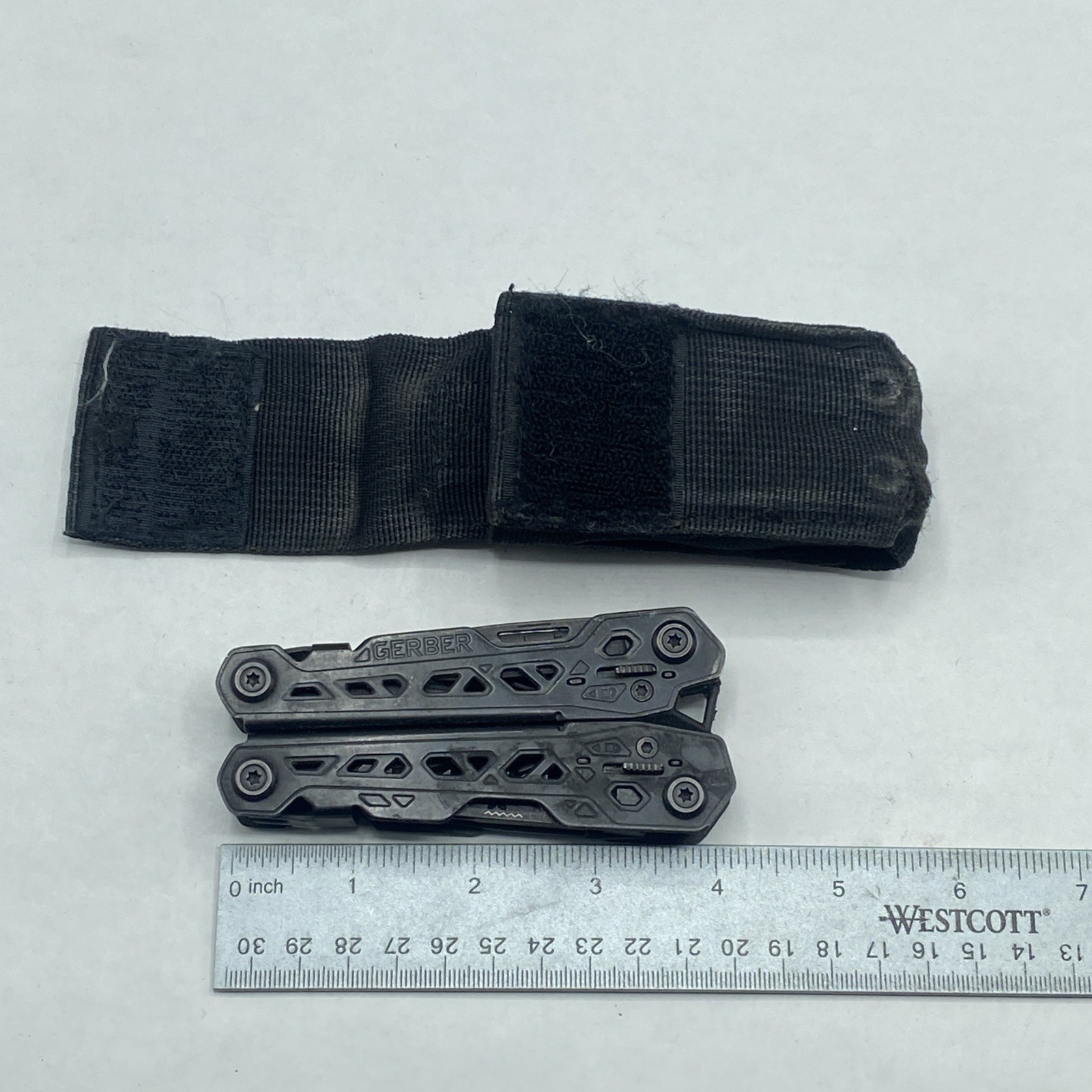 Gerber Truss Multi Tool with Sheath – Black