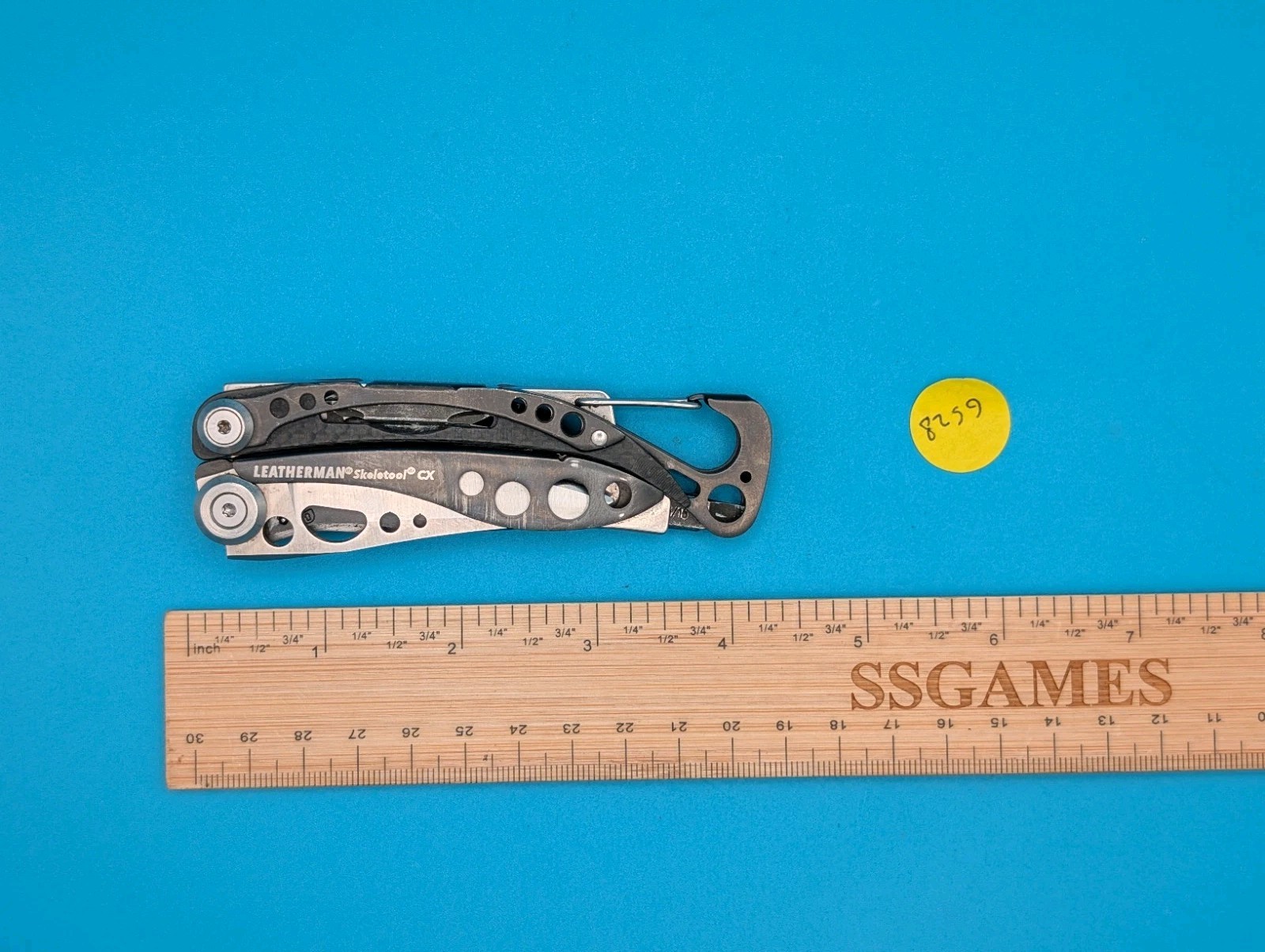 Leatherman Skeletool CX Multitool Plain Edge Knife!