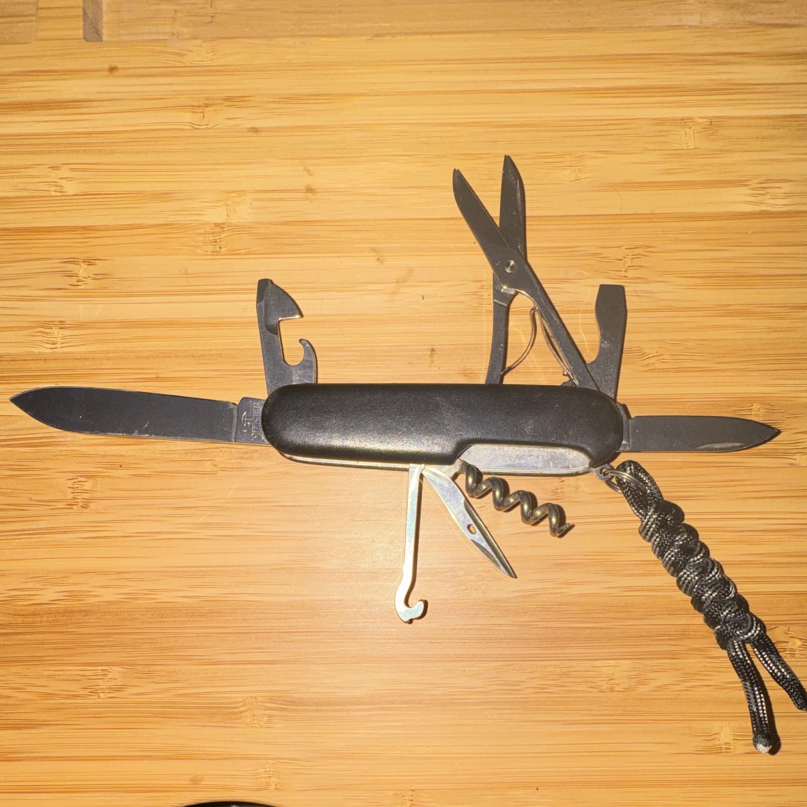 Victorinox Coach Climber Swiss Army Knife 91mm Leather Scales. Limited Edition.