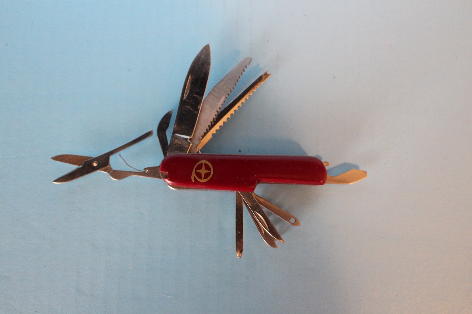 11 TOOL MULTI PURPOSE KNIFE LOT CAMPING HUNTING MULTI TOOL RED