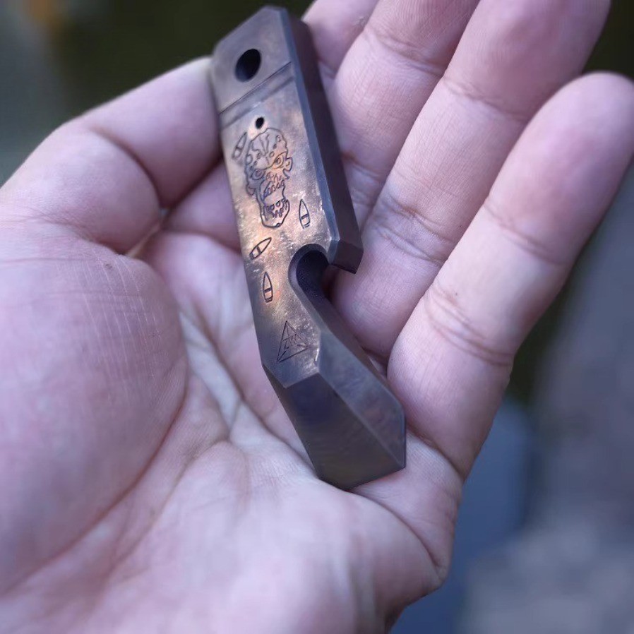SM100 Nickel Titanium Alloy High Hardness Pry Bar EDC Multi Tool – Customized