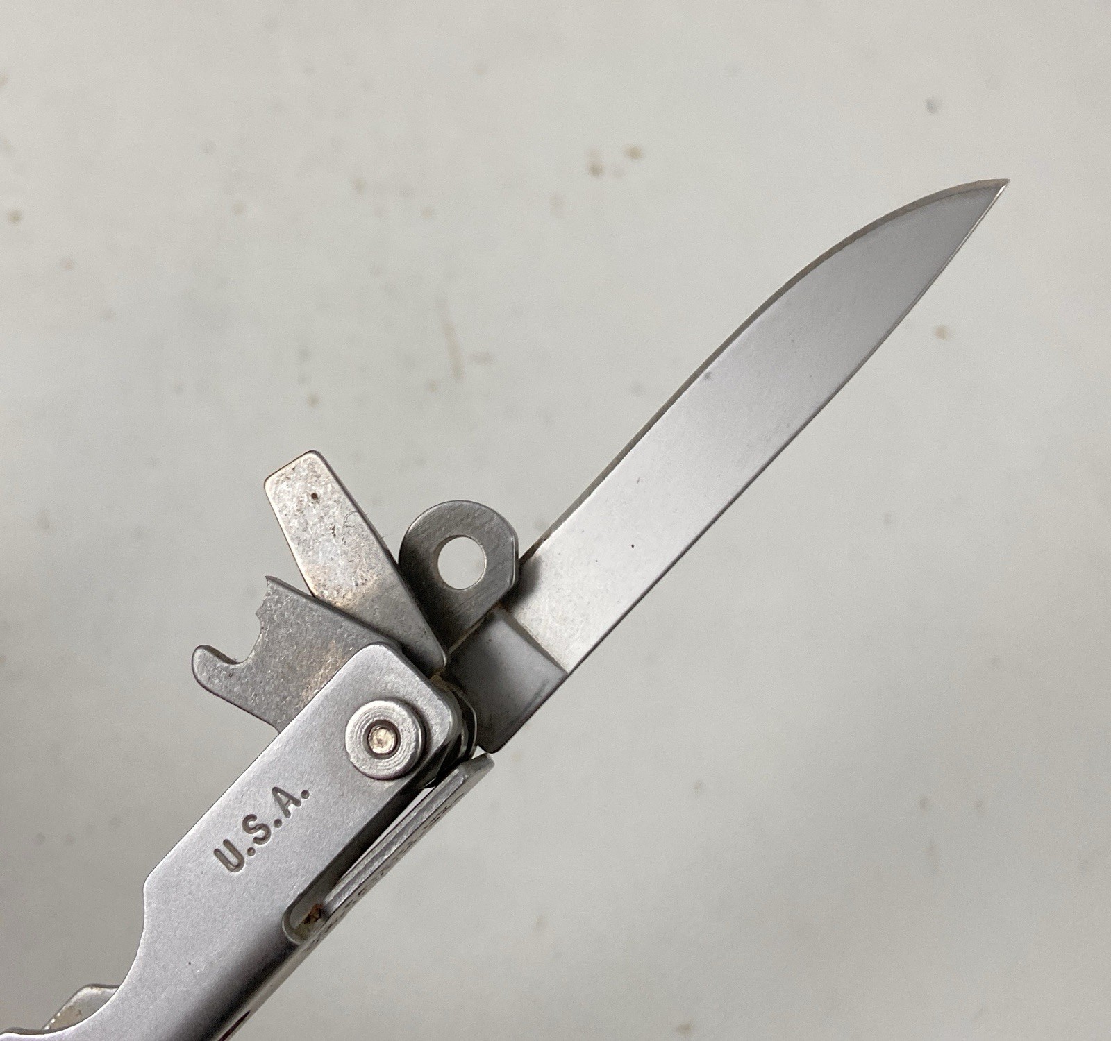 🌟Gerber USA MP400 Blunt Nose Multi-Tool, Pliers, Knife, **BROKEN CAN OPENER**