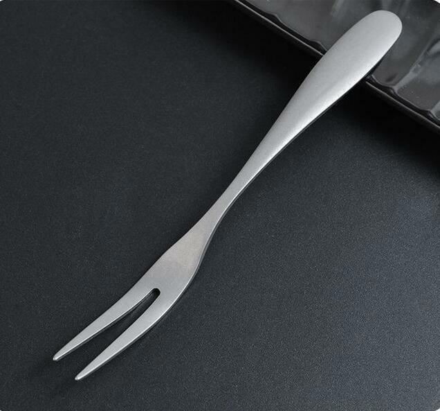 Portable healthy tableware Pure Titanium ableware fruit Fork Camping EDC Tools