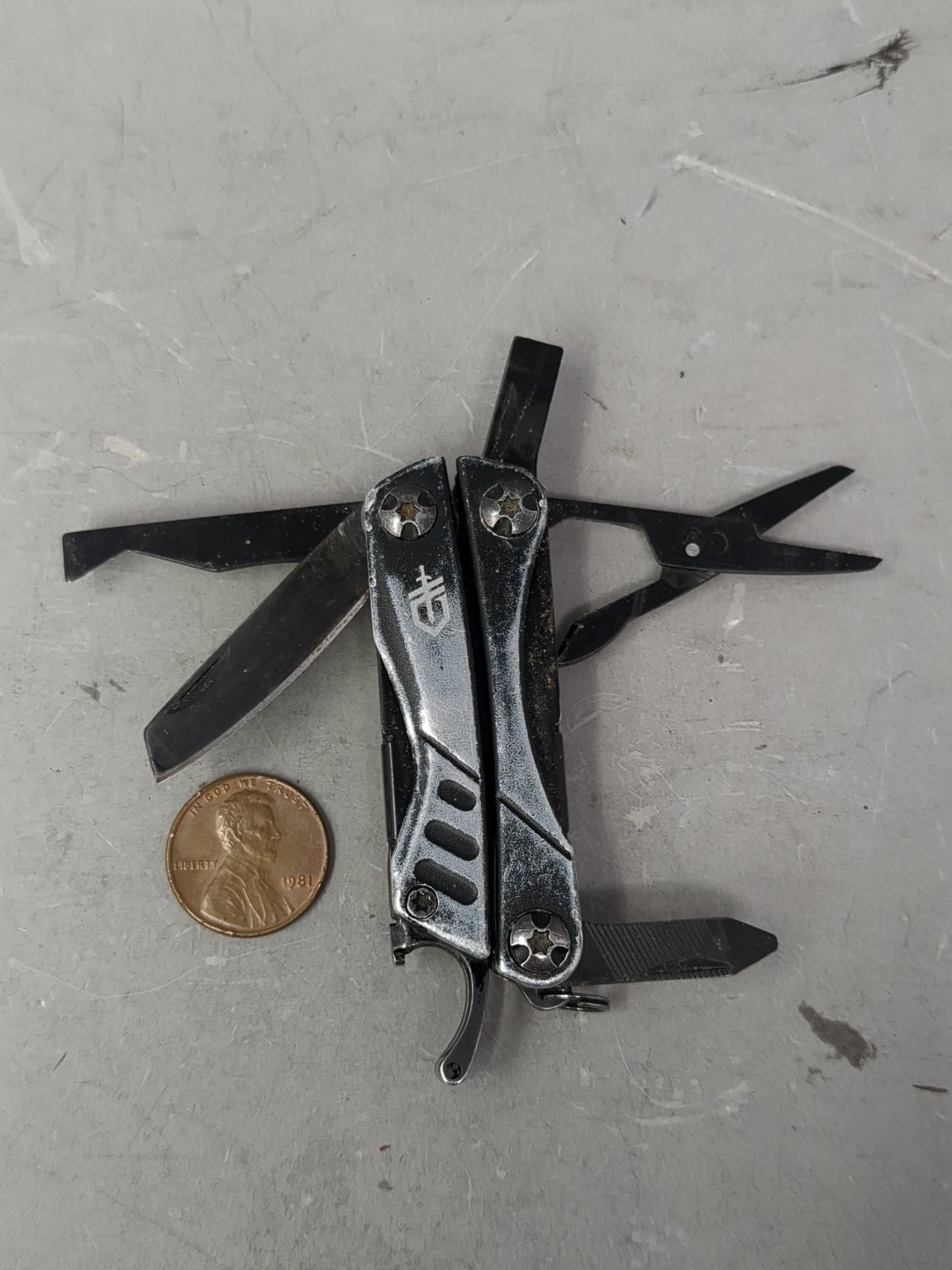 Gerber Dime Mini Multi-Tool Pliers Scissors Knife File Black Compact