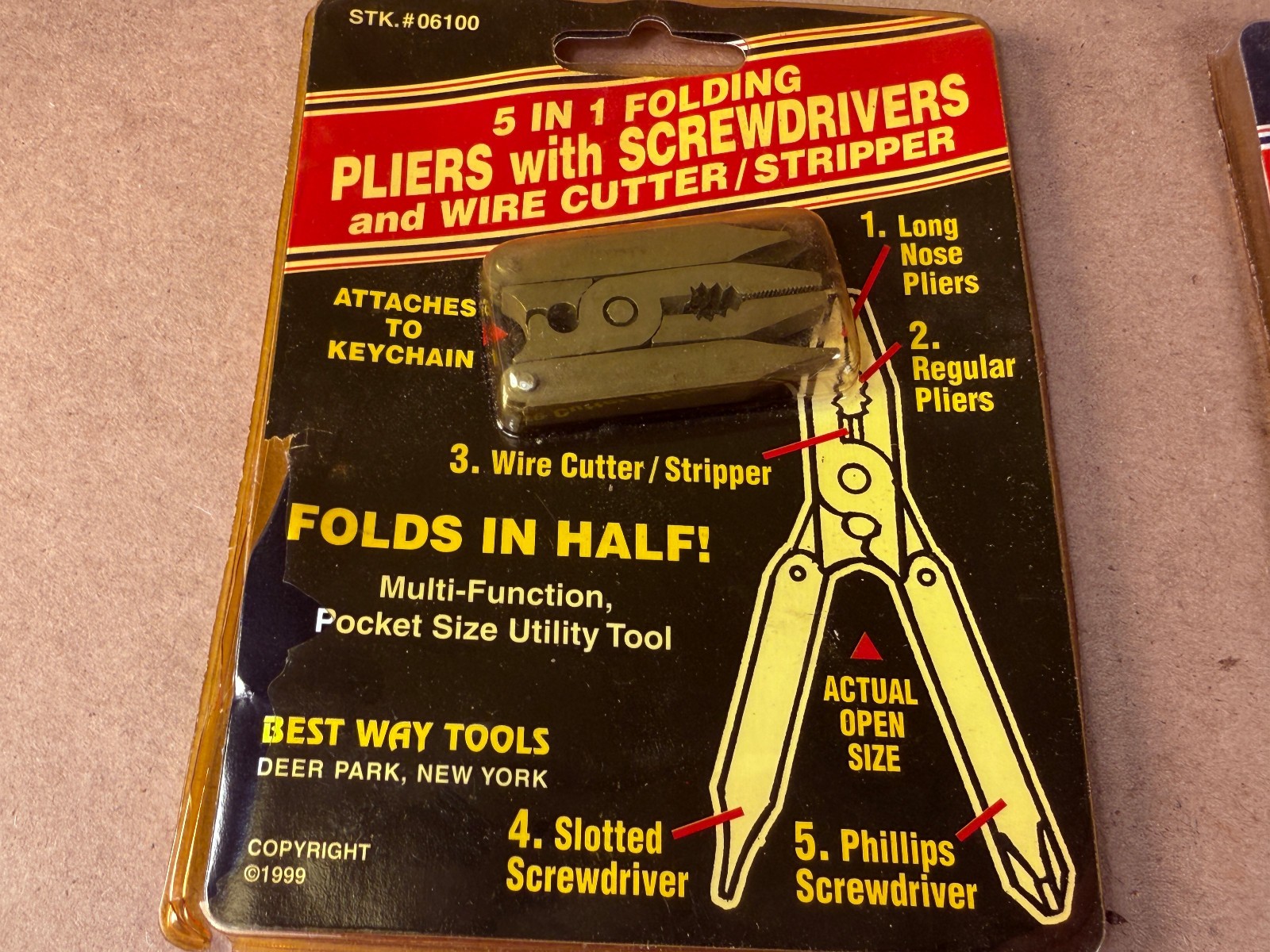 2 Pocket Multi Tool Pliers Mini Folding Key Chain 5 in 1 – Screwdriver Stripper