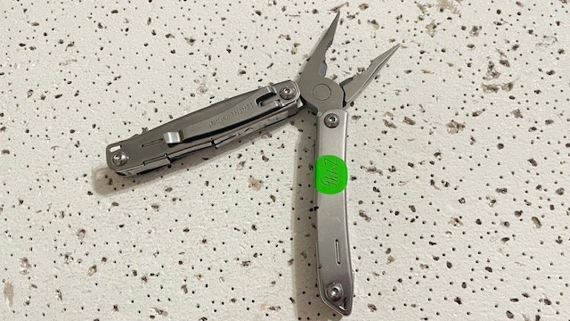 Leatherman Sidekick Stainless Steel Silver Multi Tool Folding Knife, Saw, Pliers