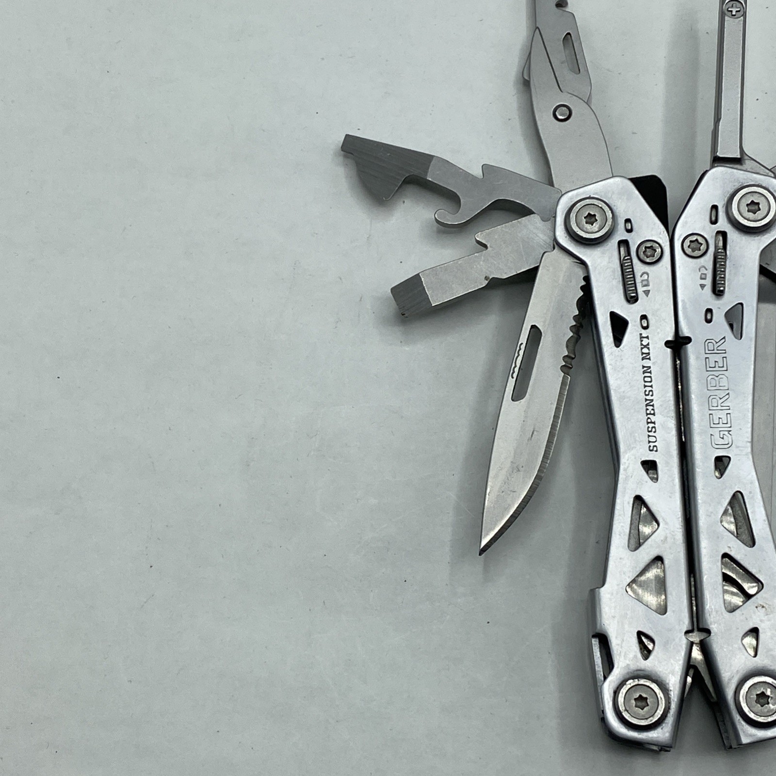 Gerber Suspension NXT & Paraframe I Knife Logo Combo – Silver