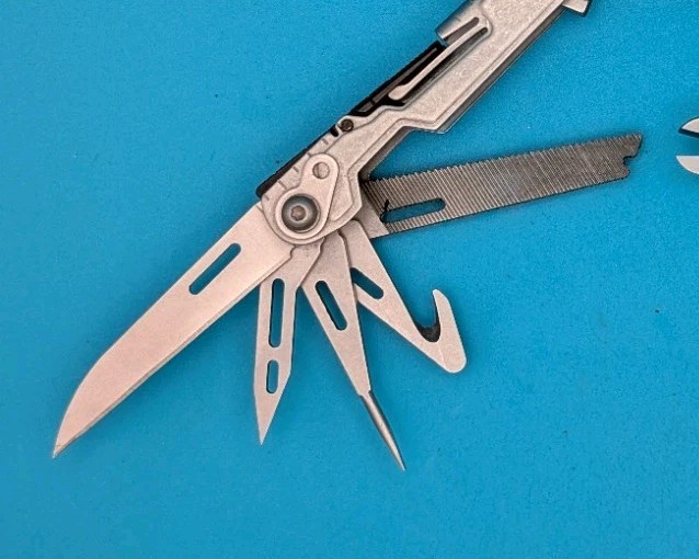 SOG PowerPint Tool Compact Lightweight Silver Multi-Tool!