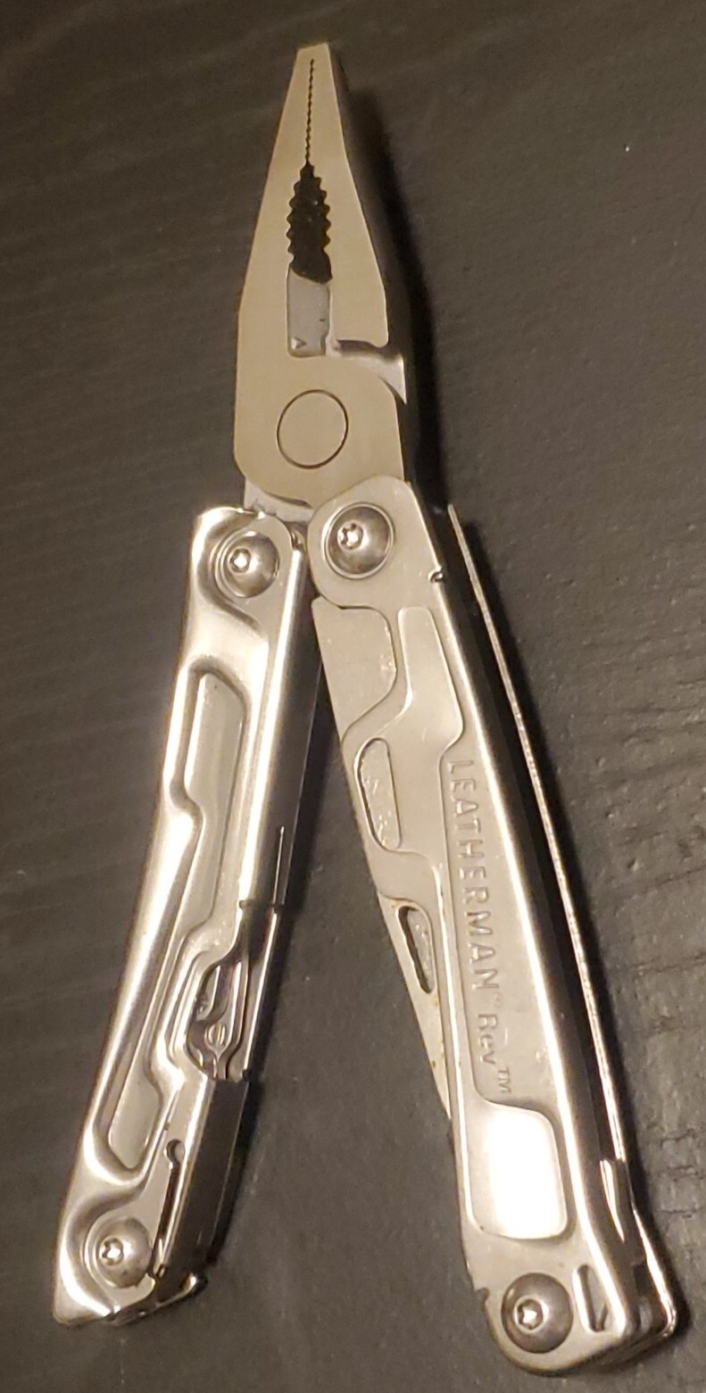 LEATHERMAN REV MULTI-TOOL IS IN PRIMO CONDITION 026