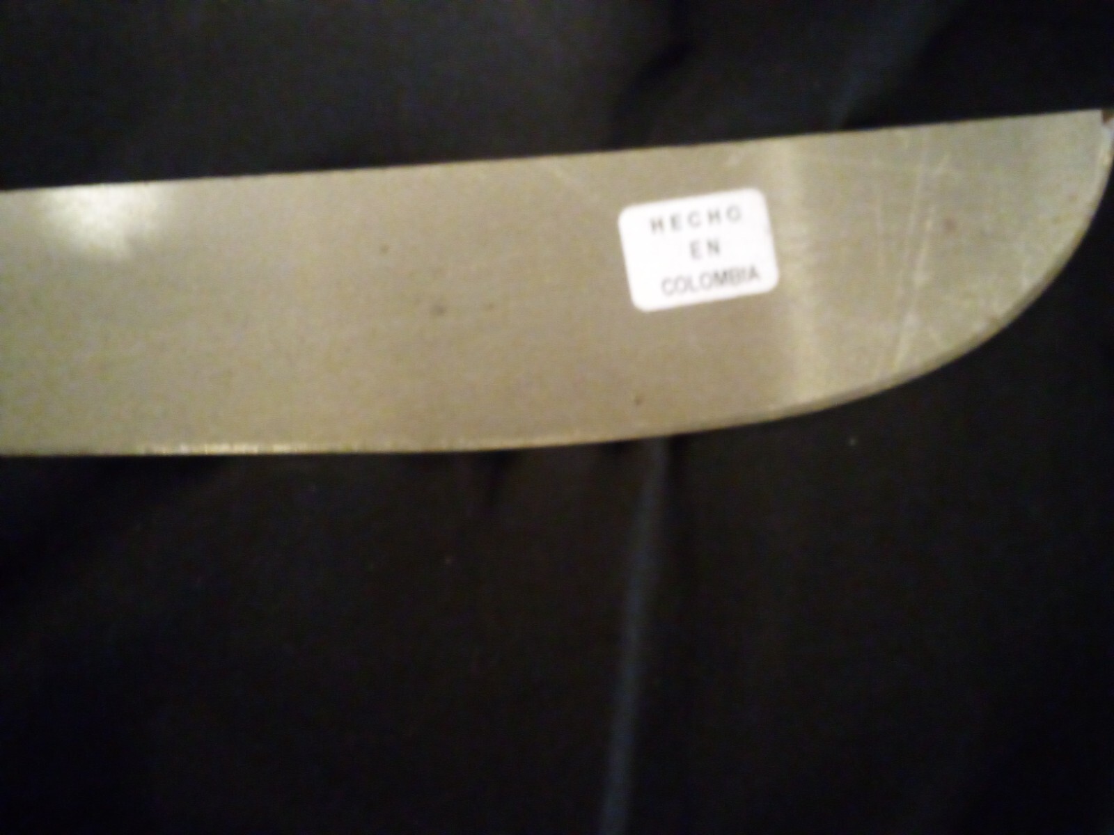 Incolma machete- Herramientas Legitimas 21in x 2 3/8in